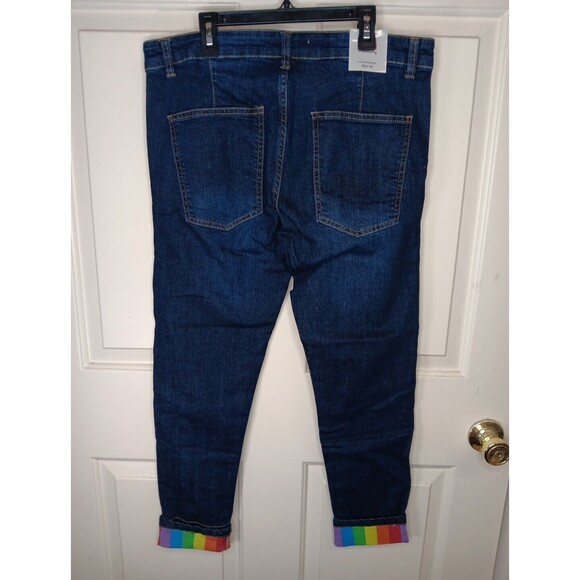 NWT Pride Bunny Jeans Size 34 Dark Wash Rainbow Roll Cuffs Vegan Stretch - Picture 2 of 6